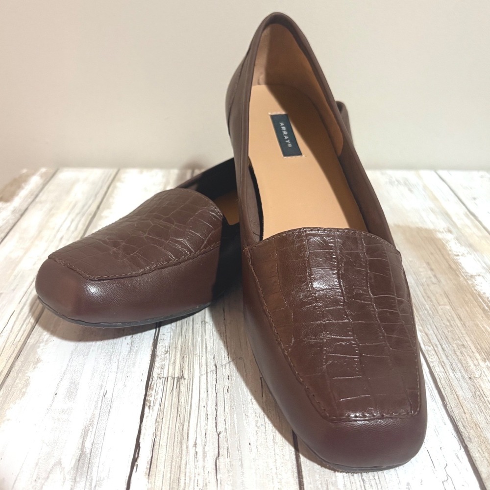 Array Loafers Womens 9M Brown Excellent Croc Embossed Leather Square Toe Flats